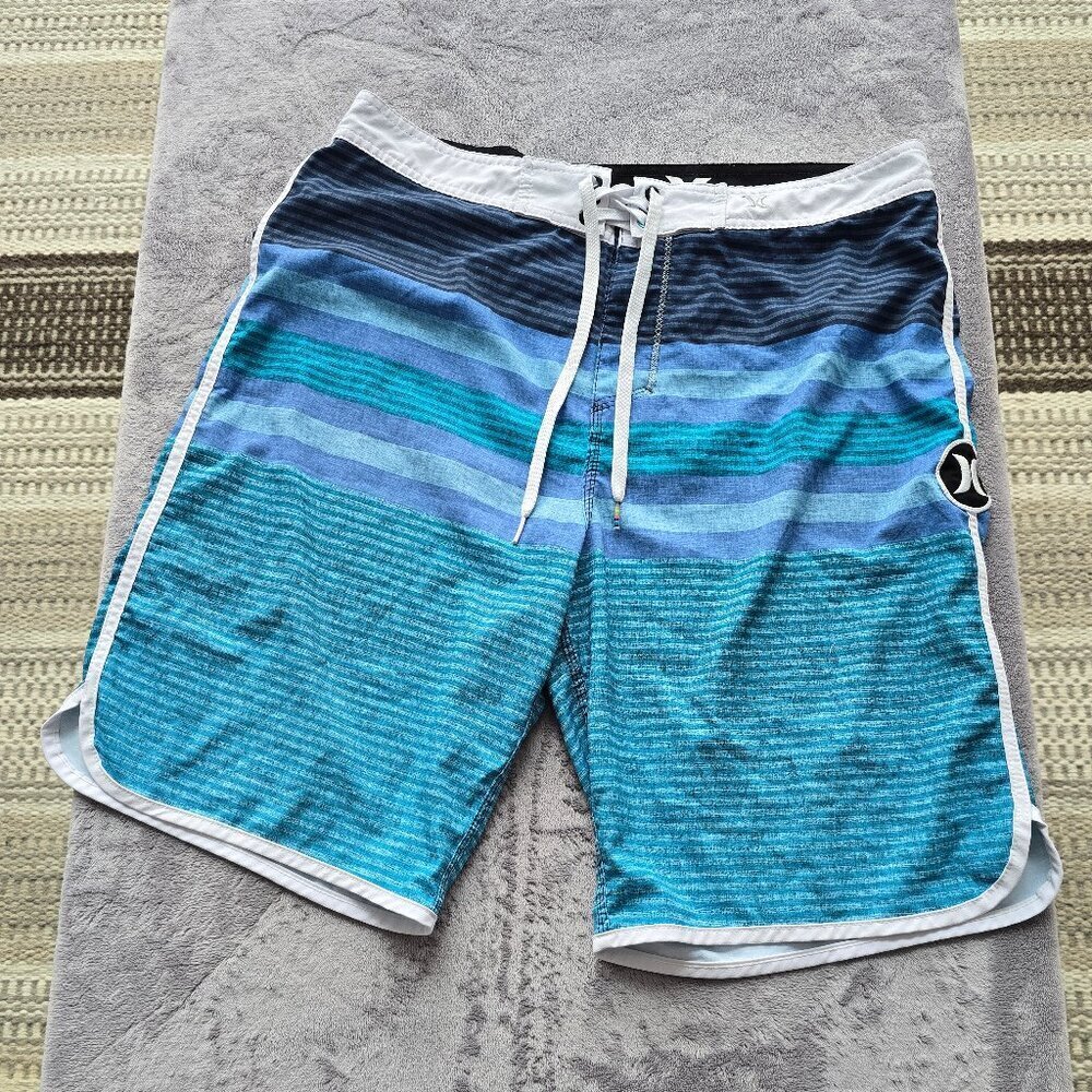 Hurley board shorts, vibrent blue striped